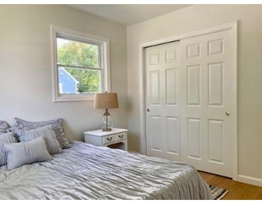 356 RAYMOND ST., New Bedford, Massachusetts 02745, 2 Bedrooms Bedrooms, ,1 BathroomBathrooms,Single family,For Sale,RAYMOND ST.,73043220