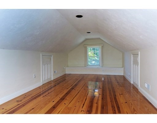 7 Beverly Road, Shrewsbury, Massachusetts 01545, 3 Bedrooms Bedrooms, ,3 BathroomsBathrooms,Single family,For Sale,Beverly Road,73043288