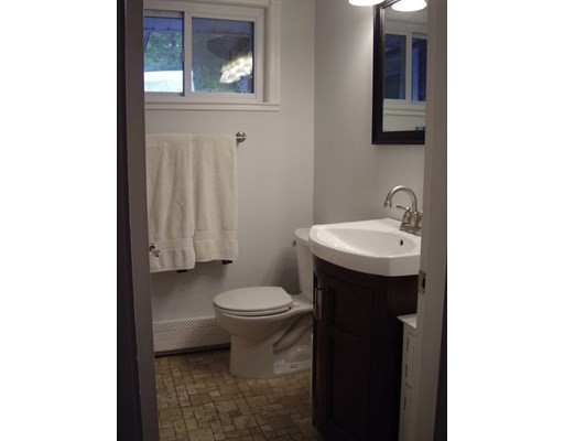 150 UPTON ST, Grafton, Massachusetts 01519, 3 Bedrooms Bedrooms, ,1 BathroomBathrooms,Single family,For Sale,UPTON ST,73043302