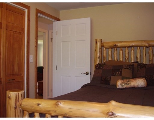 150 UPTON ST, Grafton, Massachusetts 01519, 3 Bedrooms Bedrooms, ,1 BathroomBathrooms,Single family,For Sale,UPTON ST,73043302