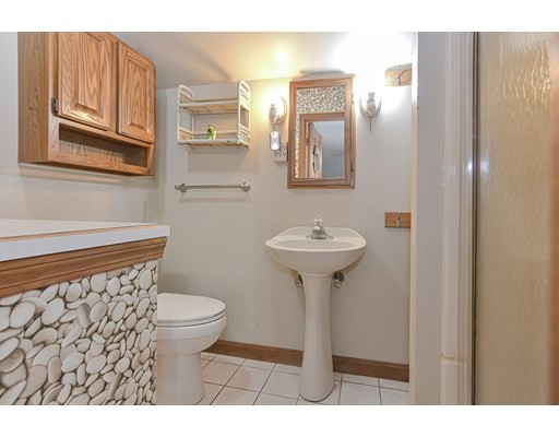 12 Brushwood Hl, Franklin, Massachusetts 02038, 5 Bedrooms Bedrooms, ,3 BathroomsBathrooms,Single family,For Sale,Brushwood Hl,73043304