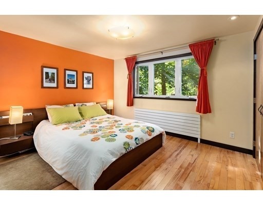46 Heatherland Rd, Newton, Massachusetts 02461, 2 Bedrooms Bedrooms, ,2 BathroomsBathrooms,Single family,For Sale,Heatherland Rd,73033069