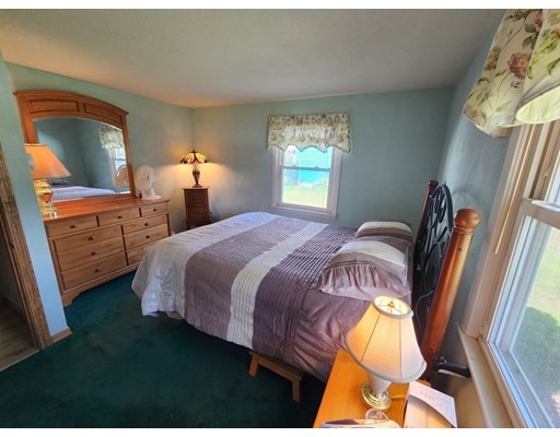 16 Nadine Rd, Brockton, Massachusetts 02302, 3 Bedrooms Bedrooms, ,1 BathroomBathrooms,Single family,For Sale,Nadine Rd,73043359