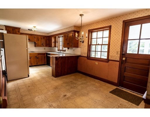 28 Brewster Rd, Hingham, Massachusetts 02043, 4 Bedrooms Bedrooms, ,2 BathroomsBathrooms,Single family,For Sale,Brewster Rd,73043362