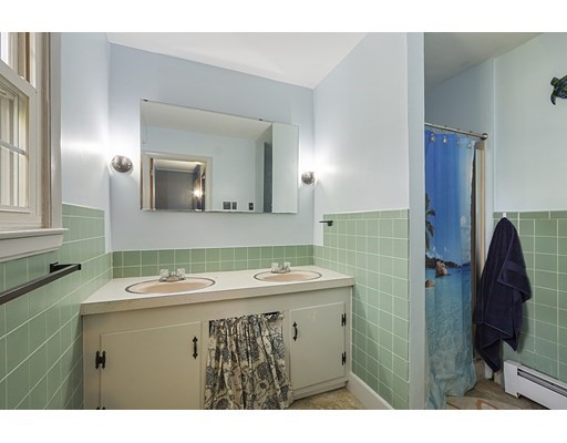 41 Fessenden St, Templeton, Massachusetts 01436, 3 Bedrooms Bedrooms, ,2 BathroomsBathrooms,Single family,For Sale,Fessenden St,73043365