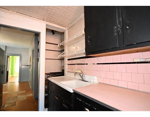 41 Fremont Street, Marlborough, Massachusetts 01752, 3 Bedrooms Bedrooms, ,1 BathroomBathrooms,Single family,For Sale,Fremont Street,73043379