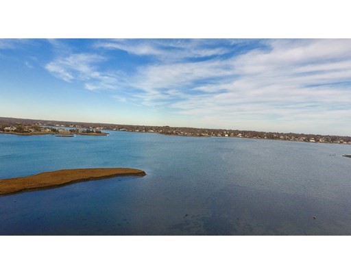153 Gulf Rd, Dartmouth, Massachusetts 02748, 2 Bedrooms Bedrooms, ,1 BathroomBathrooms,Residential Rental,For Sale,Gulf Rd,73043492
