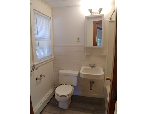 32 Ruggles Street, Westborough, Massachusetts 01581, 1 Bedroom Bedrooms, ,1 BathroomBathrooms,Residential Rental,For Sale,Ruggles Street,73043542
