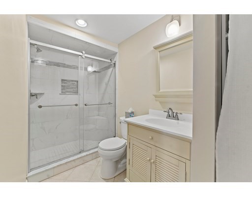382 Ocean Ave, Revere, Massachusetts 02151, ,1 BathroomBathrooms,Condominium/co-op,For Sale,Ocean Ave,73043543